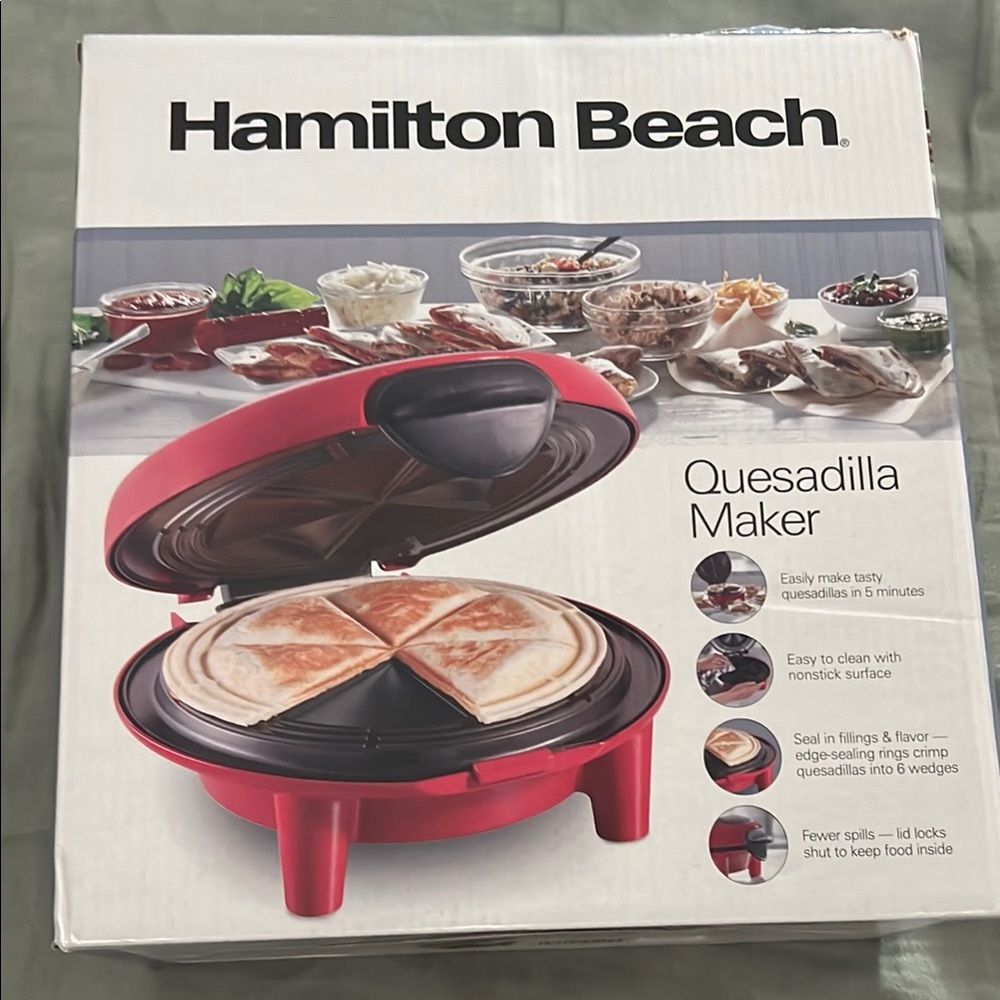 Hamilton Beach Vibrant Red Quesadilla Maker - Picture 1 of 4